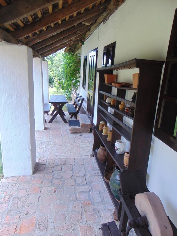 Rigo Vendeghaz Hotel Oriszentpeter Exterior photo